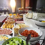Iris Hotel