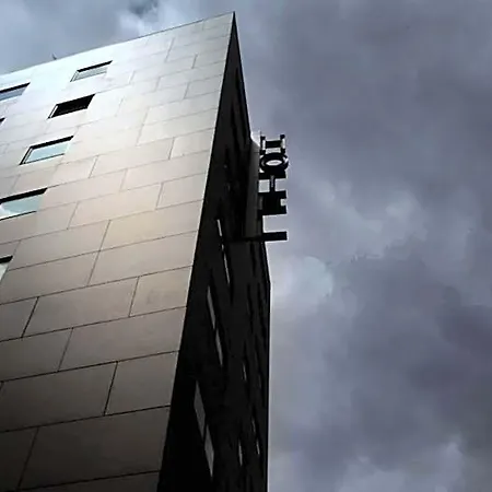 Iris Hotel