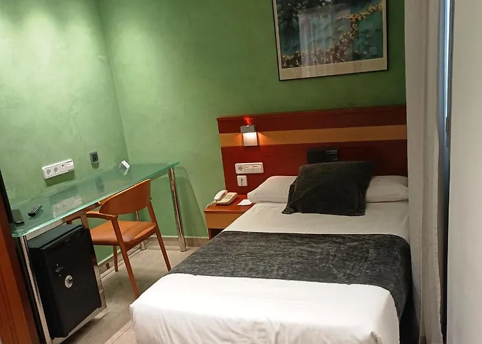 Hotell Iris 3*