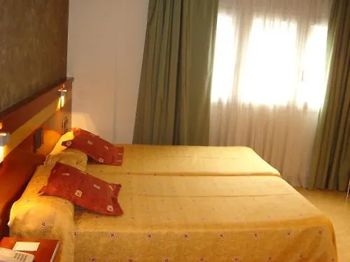 Hotell Iris Granollers