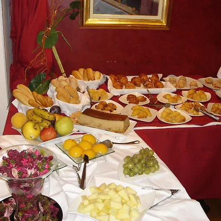 Ξενοδοχείο Iris 3*